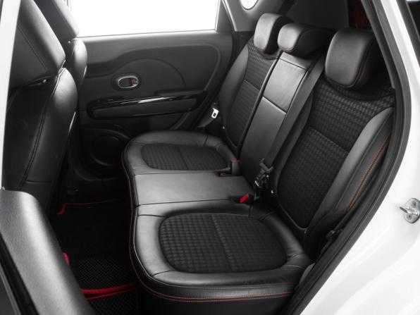 Kia Soul II Рестайлинг с пробегом 2016 года, цена 1 719 000 рублей, 54729 км, хэтчбек, Автокод Объявления