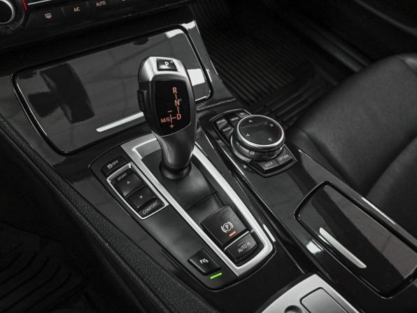 BMW 5 серии VI (F10/F11/F07) Рестайлинг с пробегом 2014 года, цена 1 999 000 рублей, 242737 км, седан, Автокод Объявления