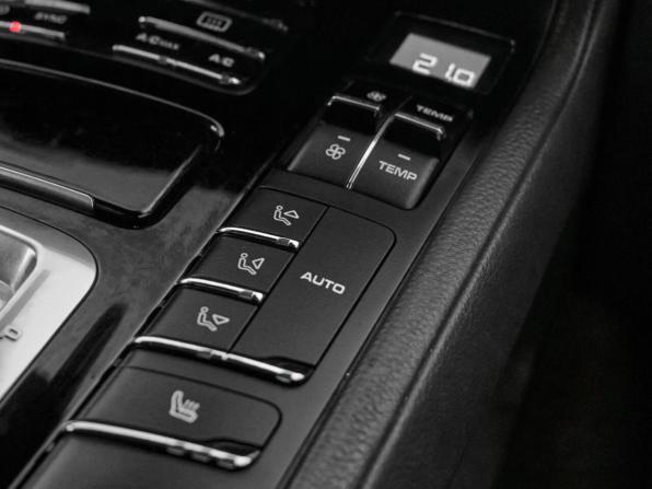 Porsche Cayenne II Рестайлинг (958) с пробегом 2015 года, цена 3 700 000 рублей, 178620 км, внедорожник, Автокод Объявления