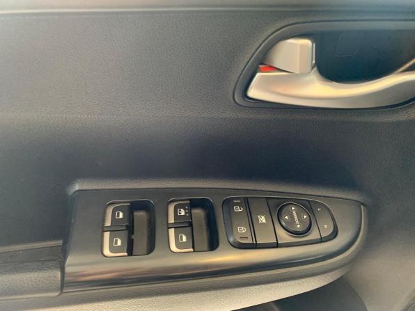 Kia Rio IV Рестайлинг с пробегом 2020 года, цена 1 539 000 рублей, 81000 км, седан, Автокод Объявления