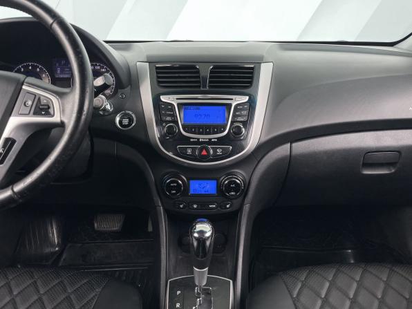 Hyundai Solaris I с пробегом 2011 года, цена 698 000 рублей, 147691 км, седан, Автокод Объявления