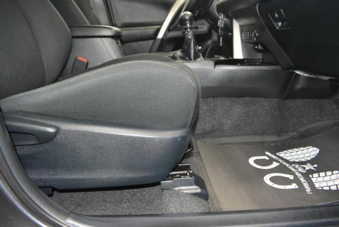 Toyota RAV4 IV (XA40) с пробегом 2014 года, цена 2 099 000 рублей, 205000 км, внедорожник, Автокод Объявления