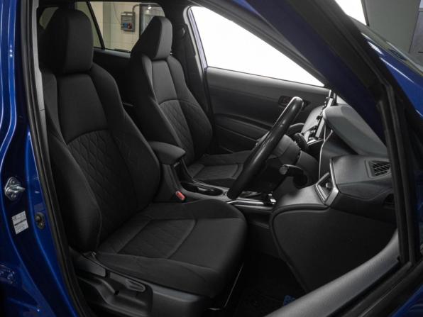 Toyota Corolla Cross I с пробегом 2022 года, цена 2 569 000 рублей, 64792 км, внедорожник, Автокод Объявления