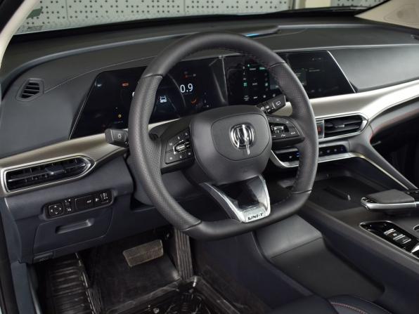 Changan UNI-T I с пробегом 2024 года, цена 3 309 900 рублей, 10 км, внедорожник, Автокод Объявления