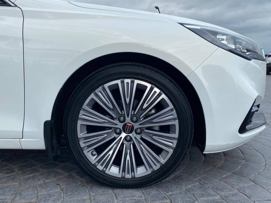 Hongqi H5 I Сочи  - изображение 7