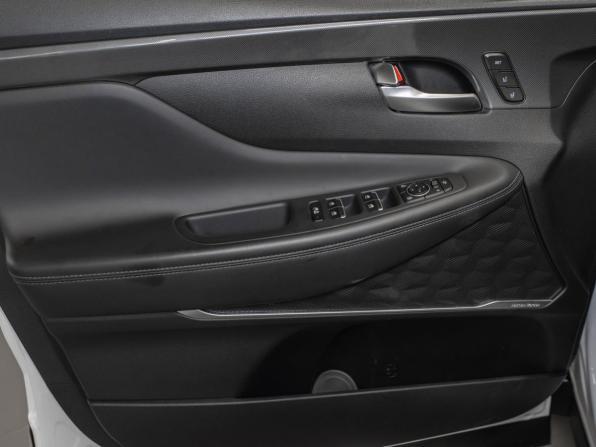 Hyundai Santa Fe IV Рестайлинг с пробегом 2021 года, цена 3 480 000 рублей, 119709 км, внедорожник, Автокод Объявления