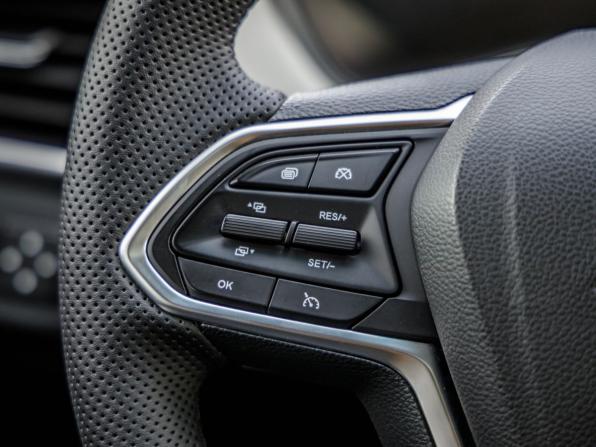 Chevrolet Captiva II с пробегом 2022 года, цена 2 198 000 рублей, 65290 км, внедорожник, Автокод Объявления