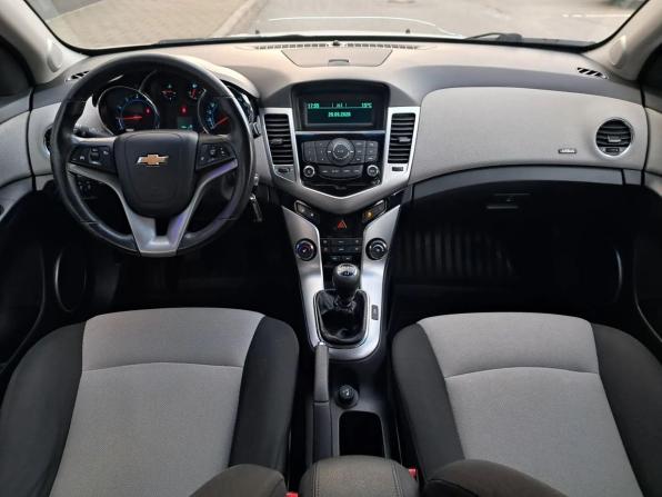 Chevrolet Cruze I с пробегом 2012 года, цена 590 000 рублей, 198315 км, хэтчбек, Автокод Объявления