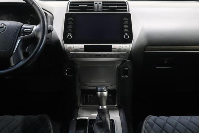 Toyota Land Cruiser Prado 150 Series Рестайлинг 3 с пробегом 2021 года, цена 6 799 000 рублей, 44697 км, внедорожник, Автокод Объявления