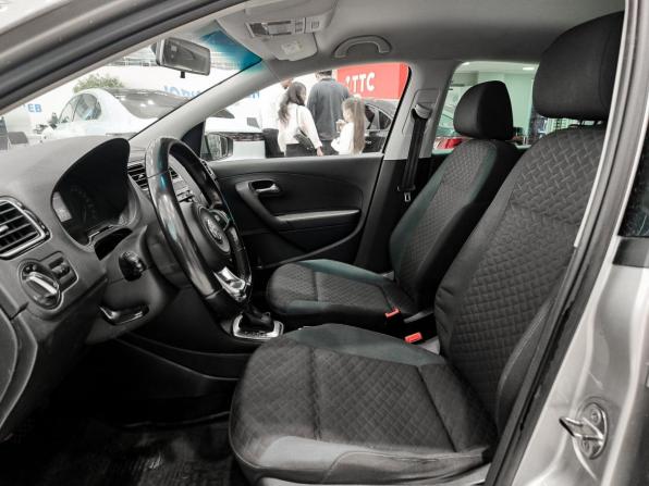 Volkswagen Polo V Рестайлинг с пробегом 2019 года, цена 870 000 рублей, 171800 км, седан, Автокод Объявления