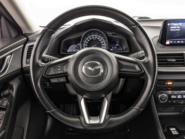 Mazda 3 III (BM) Рестайлинг с пробегом 2017 года, цена 1 500 000 рублей, 136614 км, хэтчбек, Автокод Объявления