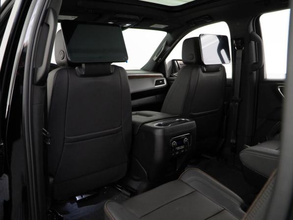 Chevrolet Suburban XII с пробегом 2023 года, цена 13 956 900 рублей, 43 км, внедорожник, Автокод Объявления