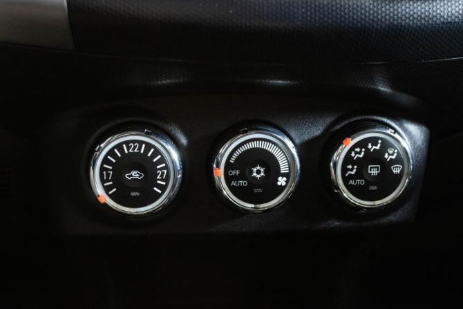 Mitsubishi Outlander II Рестайлинг с пробегом 2010 года, цена 1 050 000 рублей, 219974 км, внедорожник, Автокод Объявления