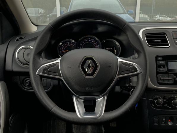 Renault Sandero II Рестайлинг с пробегом 2021 года, цена 1 299 000 рублей, 68000 км, хэтчбек, Автокод Объявления