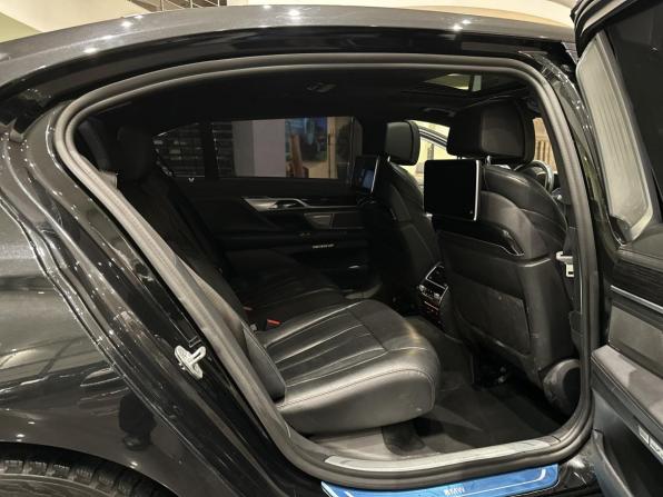 BMW 7 серии VI (G11/G12) Рестайлинг с пробегом 2019 года, цена 6 825 000 рублей, 142886 км, седан, Автокод Объявления