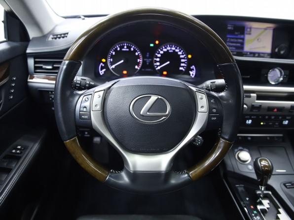 Lexus ES VI с пробегом 2012 года, цена 2 270 000 рублей, 220000 км, седан, Автокод Объявления