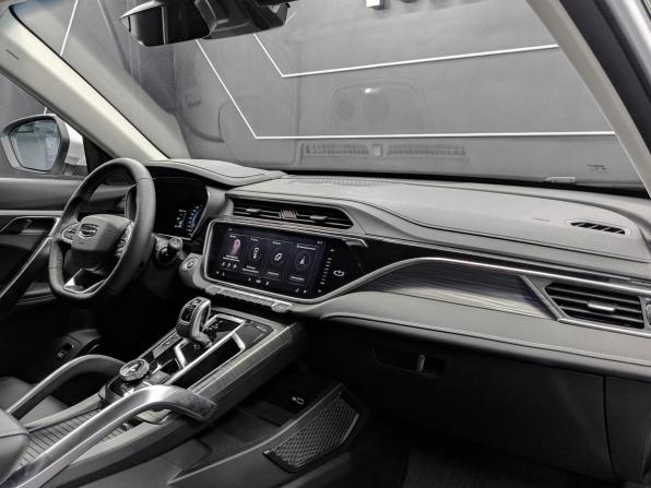 Geely Atlas Pro с пробегом 2022 года, цена 1 970 000 рублей, 40996 км, внедорожник, Автокод Объявления