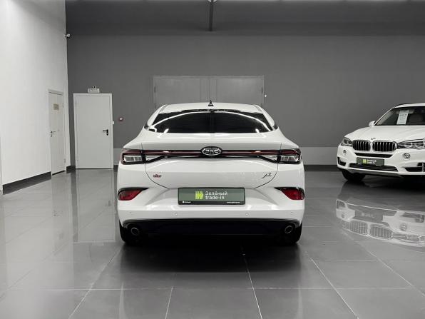 JAC J7 I с пробегом 2023 года, цена 1 225 000 рублей, 41897 км, лифтбек, Автокод Объявления