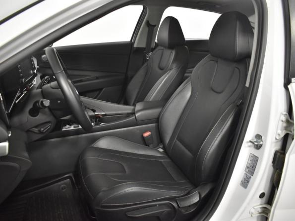 Hyundai Elantra VII (CN7) Рестайлинг с пробегом 2023 года, цена 2 273 300 рублей, 28701 км, седан, Автокод Объявления