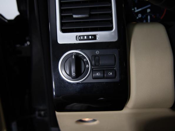 Land Rover Range Rover III Рестайлинг 2 с пробегом 2012 года, цена 1 699 000 рублей, 212718 км, внедорожник, Автокод Объявления