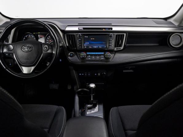 Toyota RAV4 IV (XA40) Рестайлинг с пробегом 2018 года, цена 2 579 000 рублей, 147937 км, внедорожник, Автокод Объявления