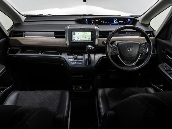 Honda Freed II Рестайлинг с пробегом 2022 года, цена 2 150 000 рублей, 32918 км, компактвэн, Автокод Объявления