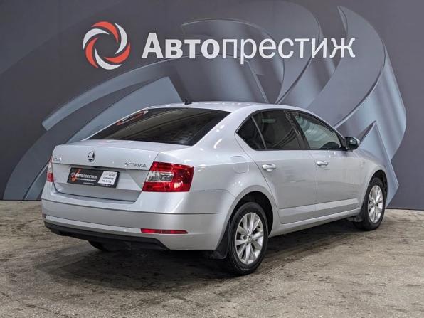 Skoda Octavia III (A7) Рестайлинг с пробегом 2018 года, цена 1 445 000 рублей, 158210 км, лифтбек, Автокод Объявления