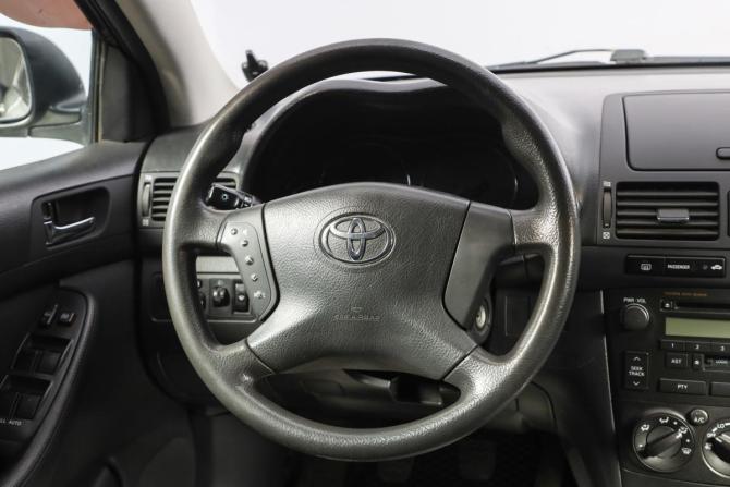 Toyota Avensis II с пробегом 2005 года, цена 699 000 рублей, 230011 км, седан, Автокод Объявления