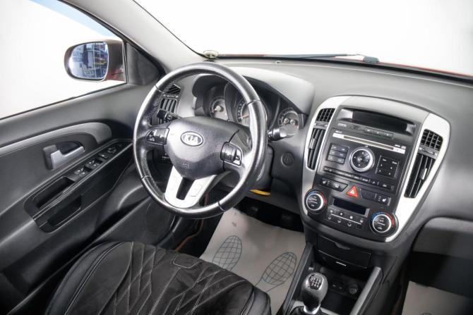 Kia Ceed I Рестайлинг с пробегом 2011 года, цена 649 000 рублей, 233568 км, хэтчбек, Автокод Объявления