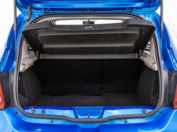 Renault Sandero II с пробегом 2015 года, цена 1 048 000 рублей, 75506 км, хэтчбек, Автокод Объявления