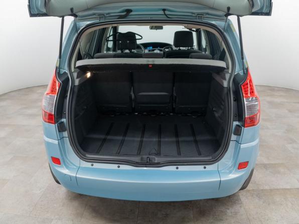 Renault Scenic II Рестайлинг с пробегом 2008 года, цена 599 000 рублей, 265883 км, компактвэн, Автокод Объявления