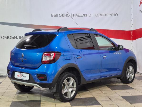 Renault Sandero II Рестайлинг с пробегом 2018 года, цена 1 100 000 рублей, 103000 км, хэтчбек, Автокод Объявления