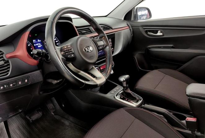 Kia Rio IV Рестайлинг с пробегом 2021 года, цена 1 685 000 рублей, 58838 км, хэтчбек, Автокод Объявления