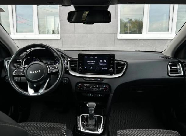 Kia Ceed III Рестайлинг с пробегом 2022 года, цена 2 050 000 рублей, 98022 км, хэтчбек, Автокод Объявления
