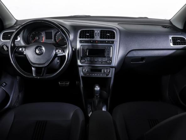 Volkswagen Polo V Рестайлинг с пробегом 2016 года, цена 1 108 000 рублей, 126916 км, седан, Автокод Объявления