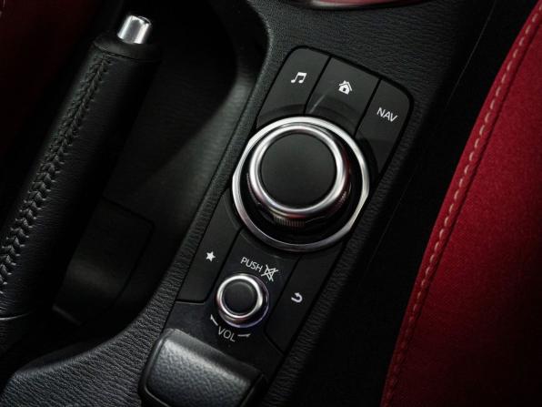 Mazda Demio IV (DJ) с пробегом 2018 года, цена 1 099 500 рублей, 90320 км, хэтчбек, Автокод Объявления