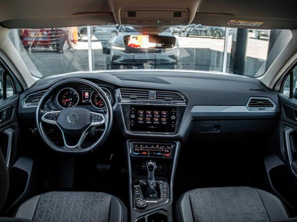 Volkswagen Tiguan II Рестайлинг с пробегом 2021 года, цена 3 450 000 рублей, 50780 км, внедорожник, Автокод Объявления