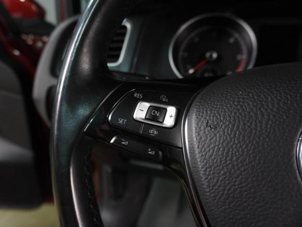 Volkswagen Golf VII Рестайлинг с пробегом 2019 года, цена 1 429 000 рублей, 163159 км, универсал, Автокод Объявления