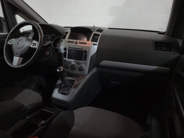 Opel Zafira B Рестайлинг с пробегом 2014 года, цена 725 000 рублей, 268400 км, минивэн, Автокод Объявления