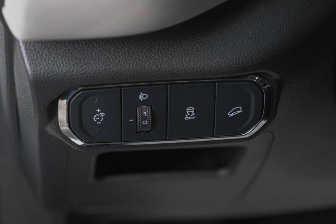 Haval Jolion I с пробегом 2023 года, цена 2 349 000 рублей, 62917 км, внедорожник, Автокод Объявления