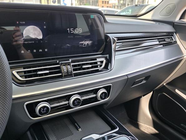 Hongqi HS5 I Рестайлинг с пробегом 2024 года, цена 3 650 000 рублей, 9072 км, внедорожник, Автокод Объявления