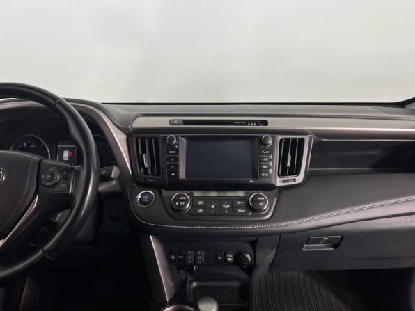 Toyota RAV4 IV (XA40) Рестайлинг с пробегом 2017 года, цена 2 585 000 рублей, 80000 км, внедорожник, Автокод Объявления