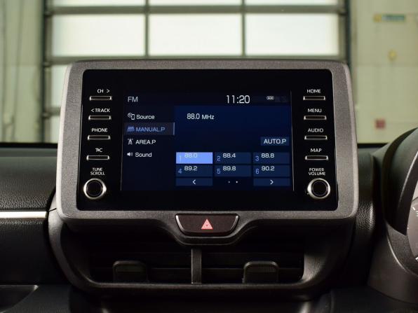 Toyota Yaris IV с пробегом 2021 года, цена 1 085 995 рублей, 95537 км, хэтчбек, Автокод Объявления
