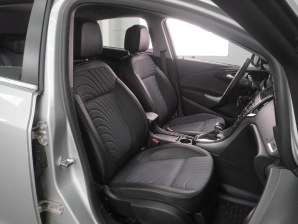 Opel Astra J Рестайлинг с пробегом 2014 года, цена 814 000 рублей, 182582 км, седан, Автокод Объявления