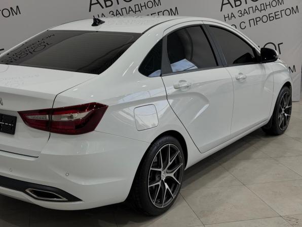 Lada (ВАЗ) Vesta I Рестайлинг (NG) с пробегом 2024 года, цена 1 349 000 рублей, 44500 км, седан, Автокод Объявления