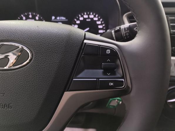 Hyundai Solaris II с пробегом 2018 года, цена 1 280 000 рублей, 137380 км, седан, Автокод Объявления