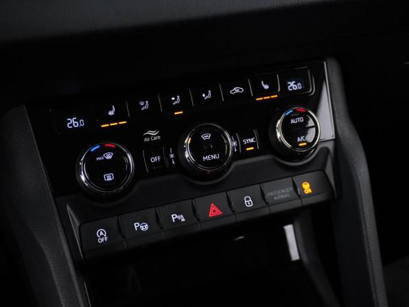 Skoda Karoq I с пробегом 2020 года, цена 2 888 444 рубля, 72022 км, внедорожник, Автокод Объявления