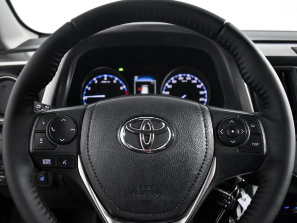 Toyota RAV4 IV (XA40) Рестайлинг с пробегом 2017 года, цена 2 169 000 рублей, 85997 км, внедорожник, Автокод Объявления