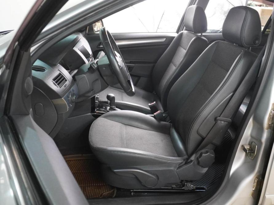 Opel Astra H Рестайлинг Воронеж  - изображение 9