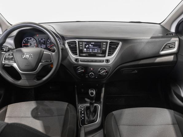 Hyundai Solaris II Рестайлинг с пробегом 2021 года, цена 1 594 300 рублей, 99404 км, седан, Автокод Объявления